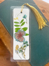 Charger l&#39;image dans la galerie, Blue + Lavender Botanical Pressed Flower Bookmark
