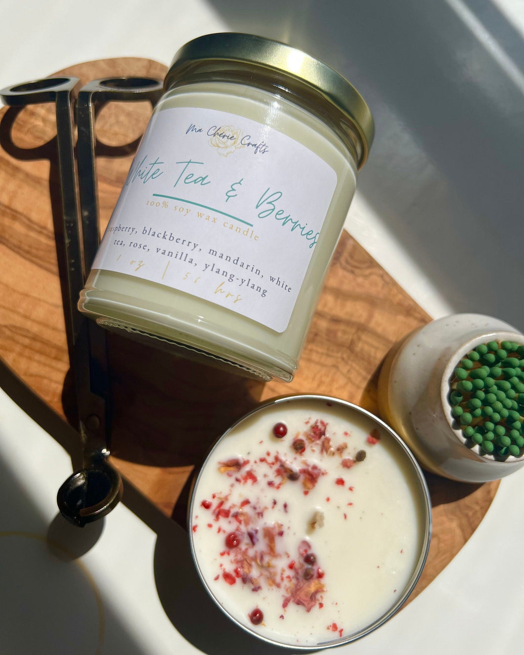White Tea + Berries Soy Candle | 8 oz Candle | CORE COLLECTION