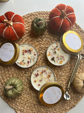 Charger l&#39;image dans la galerie, Golden Hour | 4 oz Soy Candle | FALL COLLECTION

